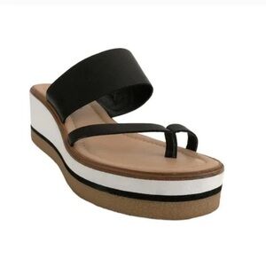 Lucky Brand Theda Thong Platform Leather Sandals